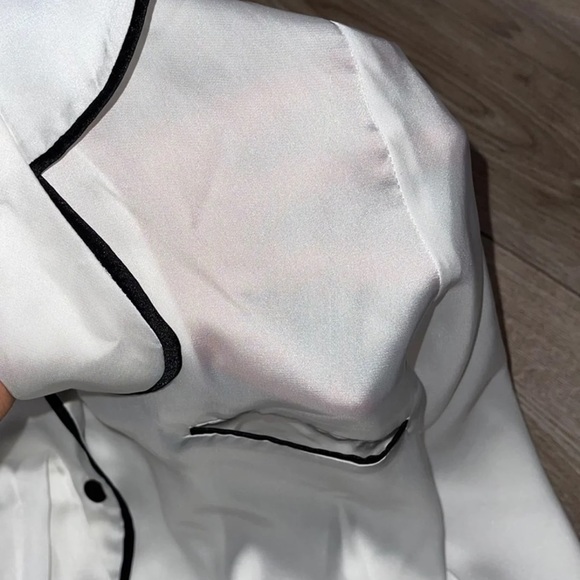 Betty and Veronica 2 piece pajama set - Picture 5 of 7